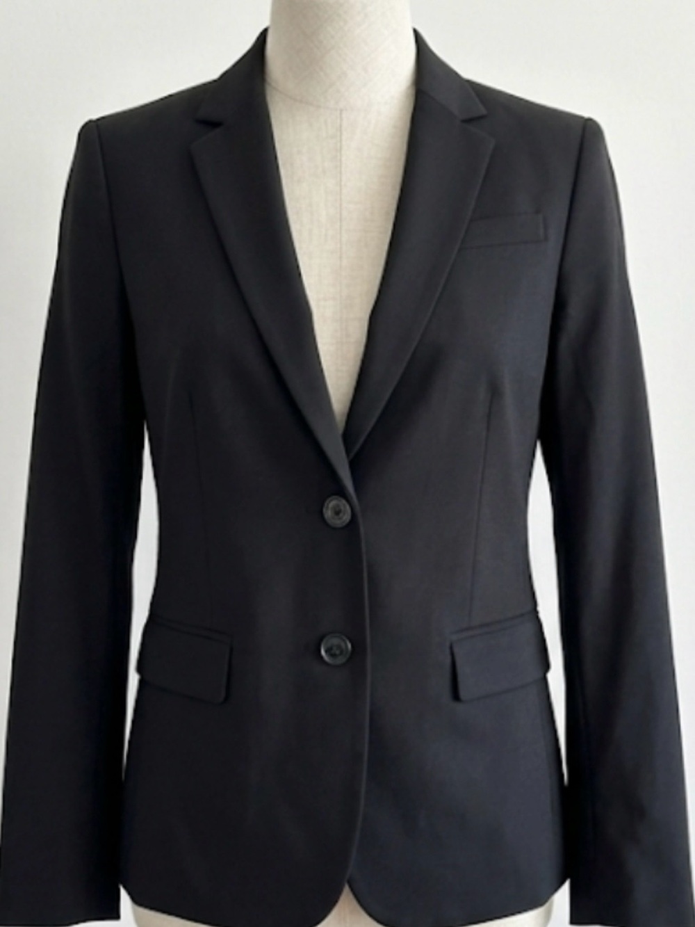Banana Republic Black Tailored Two-Button Women's Blazer